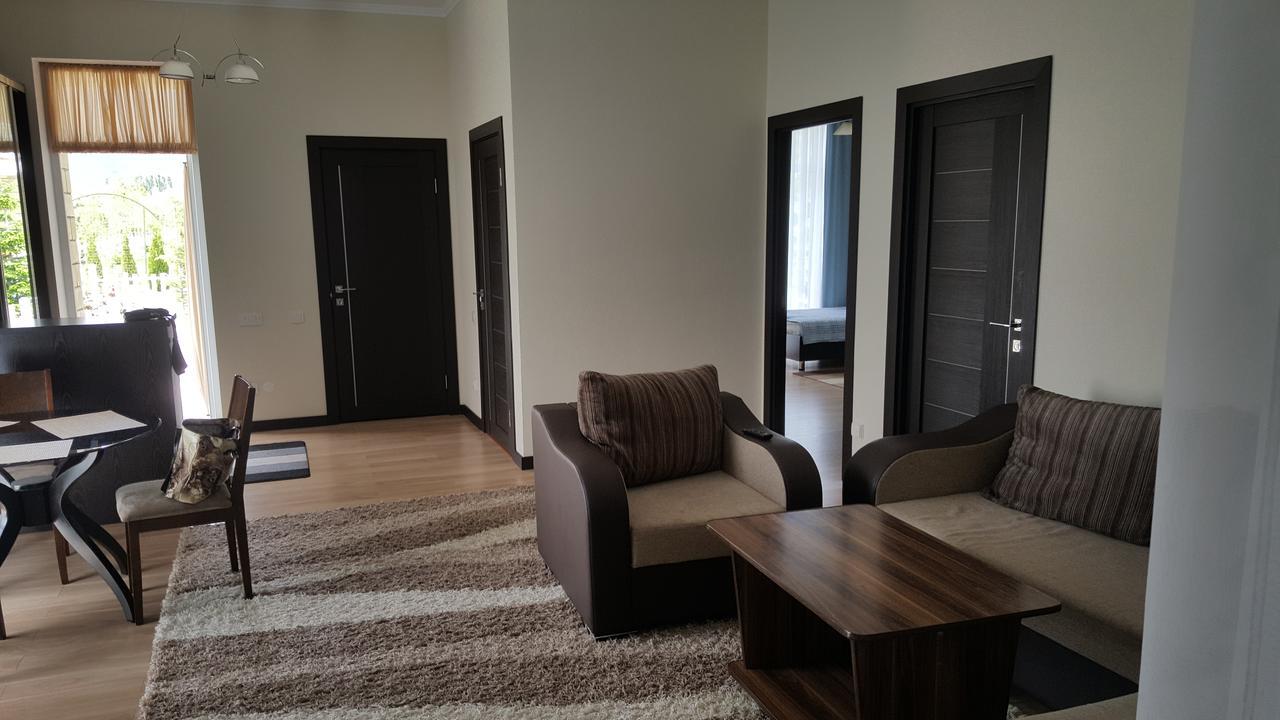 Karven Four Seasons Hotel Chon-Sary-Oy Zewnętrze zdjęcie