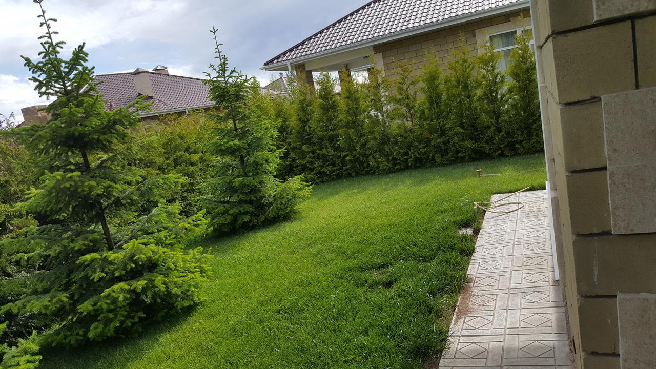 Karven Four Seasons Hotel Chon-Sary-Oy Zewnętrze zdjęcie